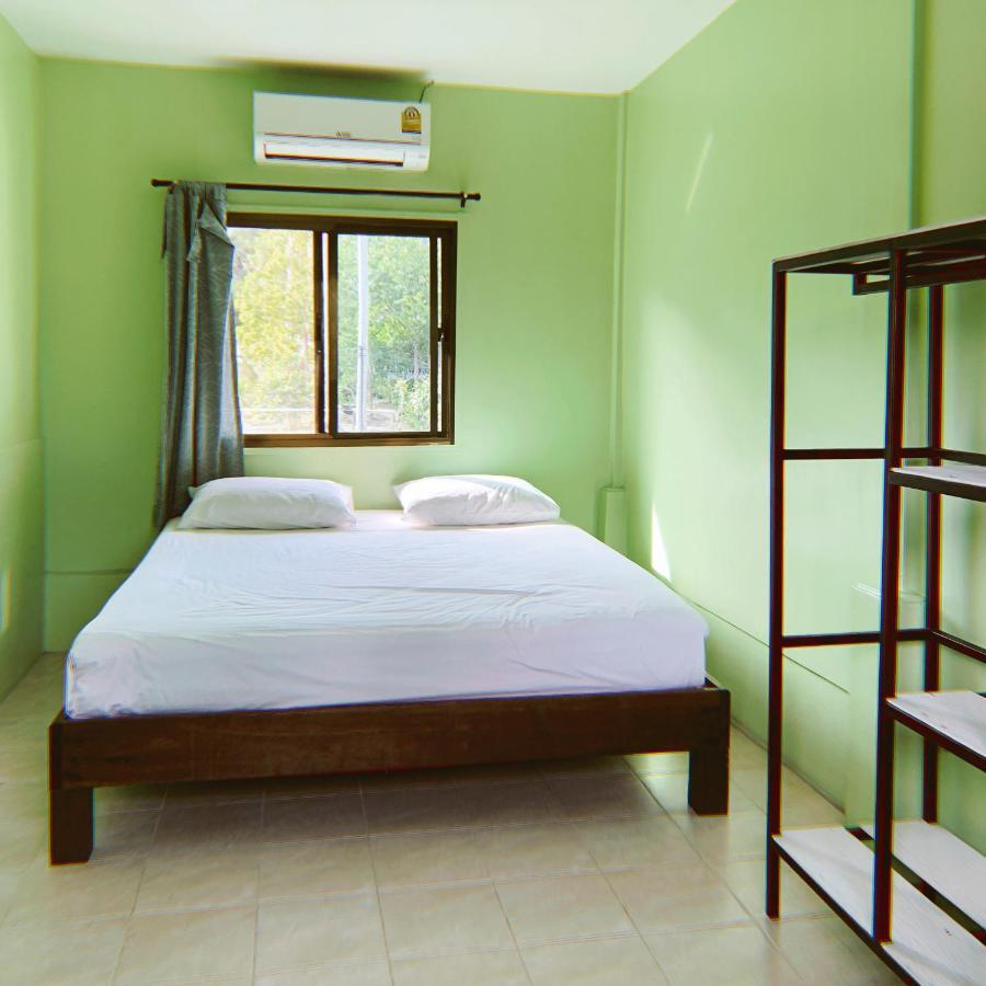 Sarin Guesthouse Ko Tao Bagian luar foto