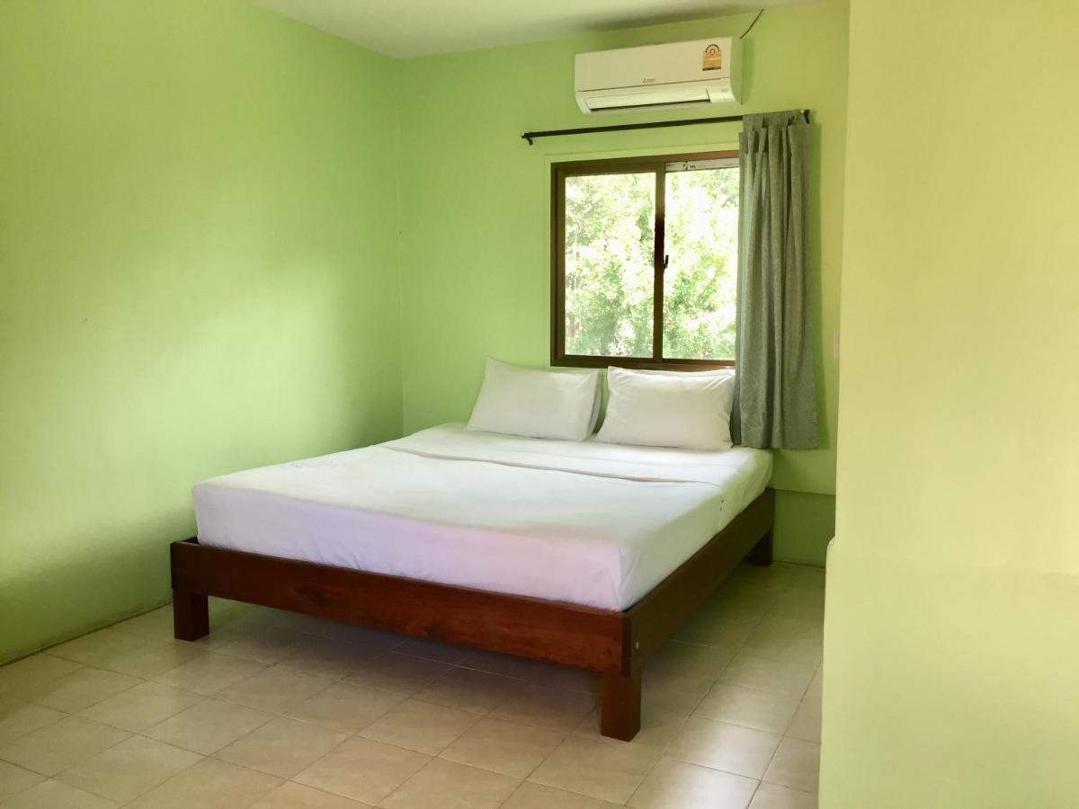 Sarin Guesthouse Ko Tao Bagian luar foto